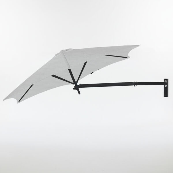 paraflex umbrosa päikesevari seinale