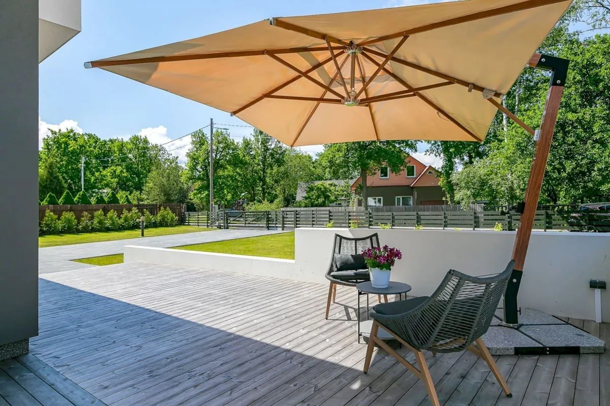 päikesevari terrassil päikesevari terrassil