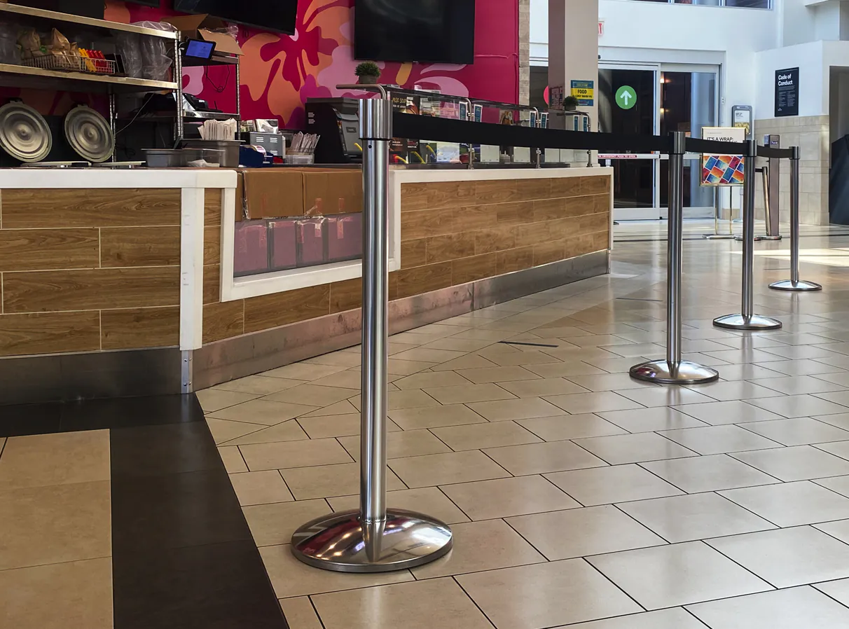 piirdepostid restoranis