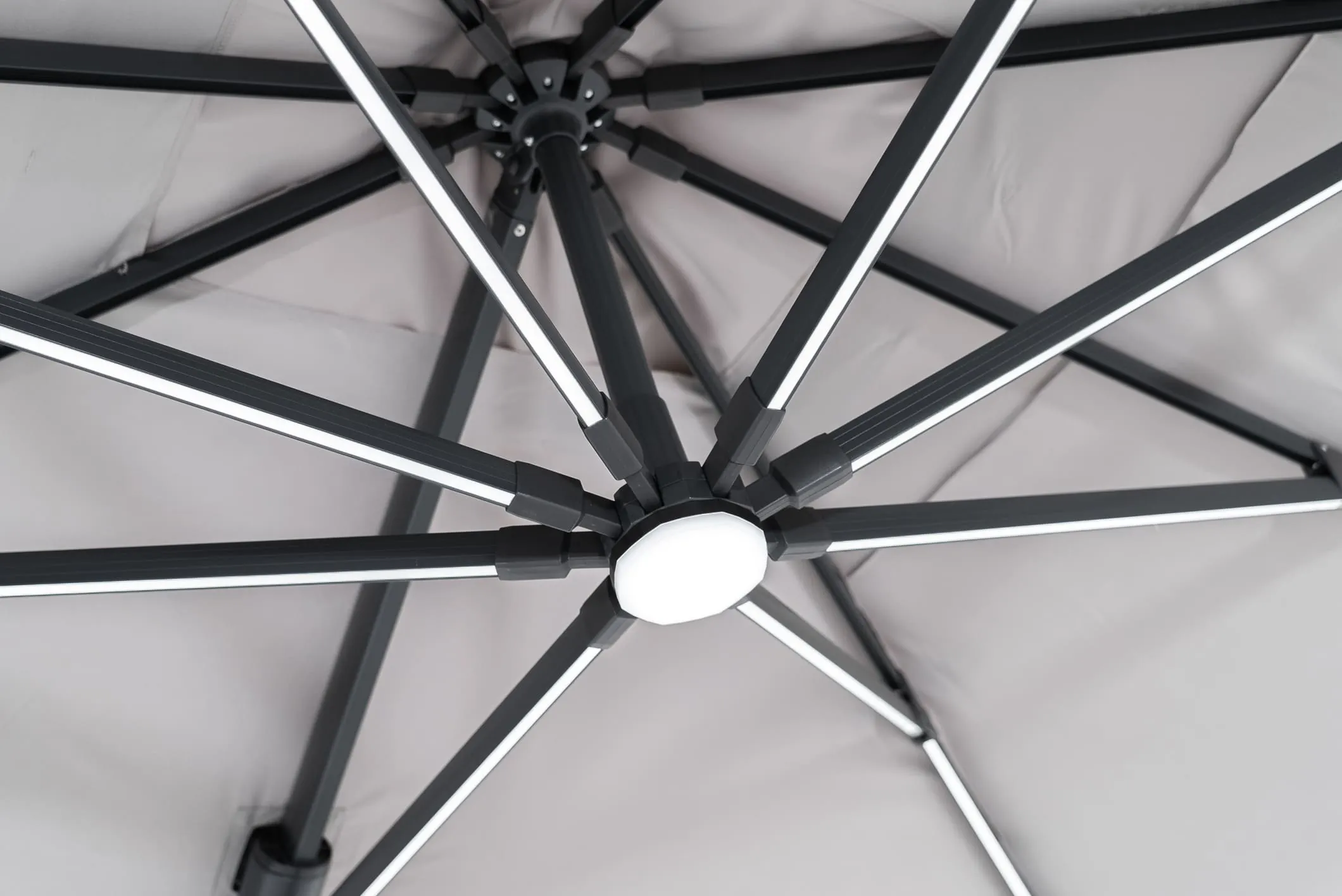 päikesevari flexy led solar valgustusega päikesevari flexy led solar valgustusega