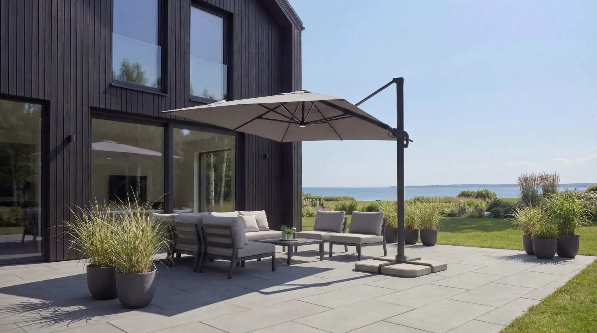 Flexy cantilever parasol