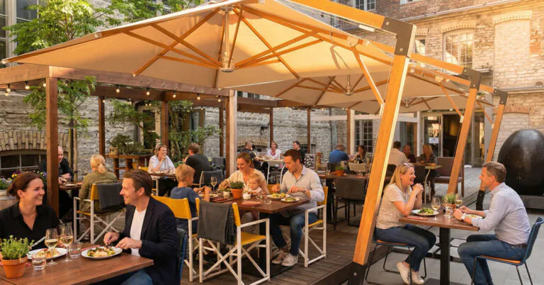Päikesevarjud restorani terrassil